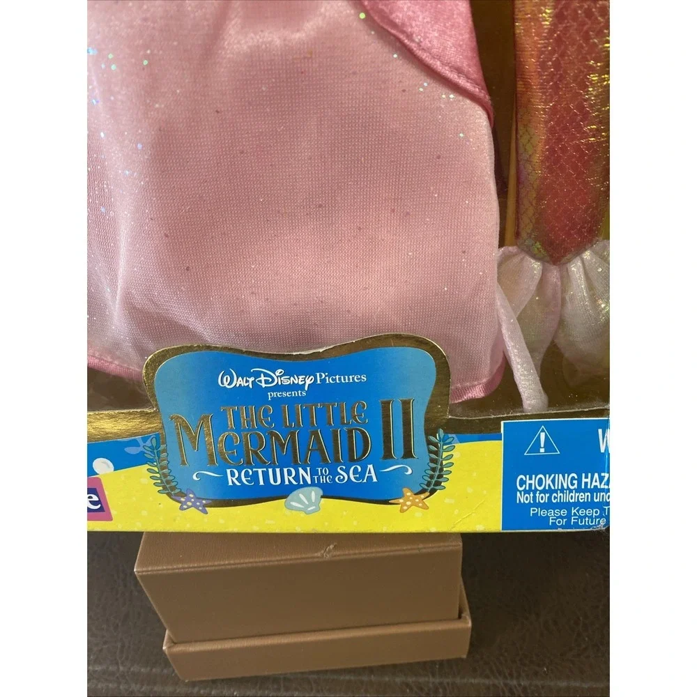 Jakks Pacific Toys R Us Exclusive The Little Mermaid II Melody Doll NRFB Damaged